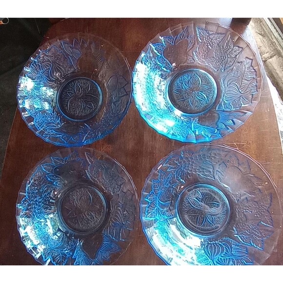 Vintage Kig Ice Blue Pressed Glass Dishes: Poinsettia Design, Set of 12 - Picture 7 of 8